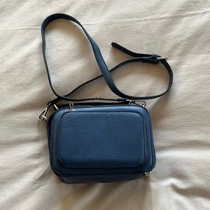 Oprah’s 2021 favs - crossbody bag